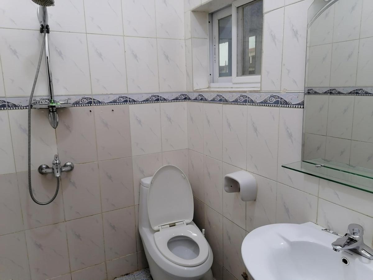 Hotel Residence Jeanne D'Arc Cotonou Bagian luar foto