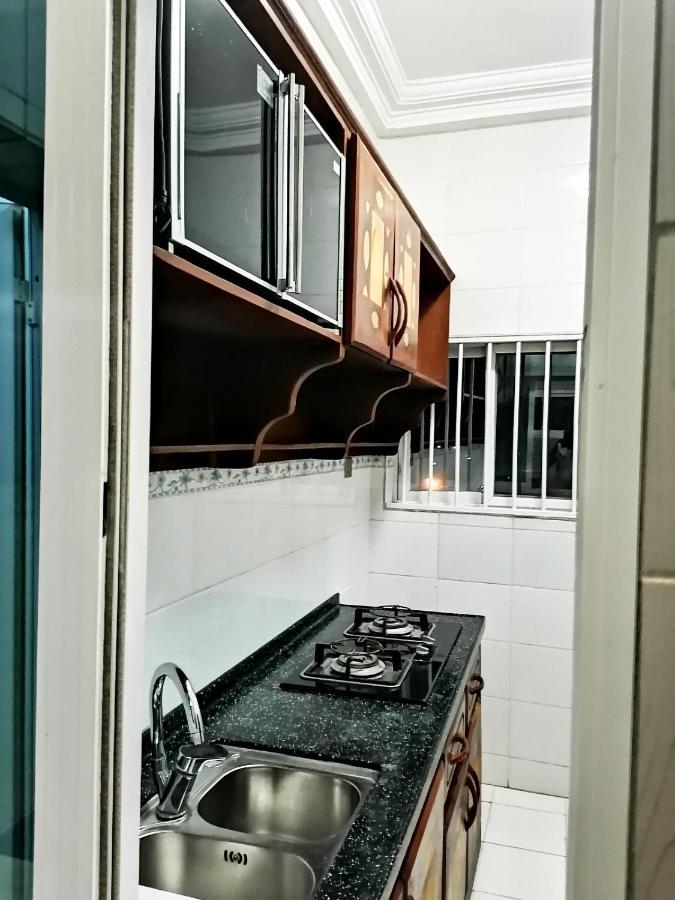 Hotel Residence Jeanne D'Arc Cotonou Bagian luar foto